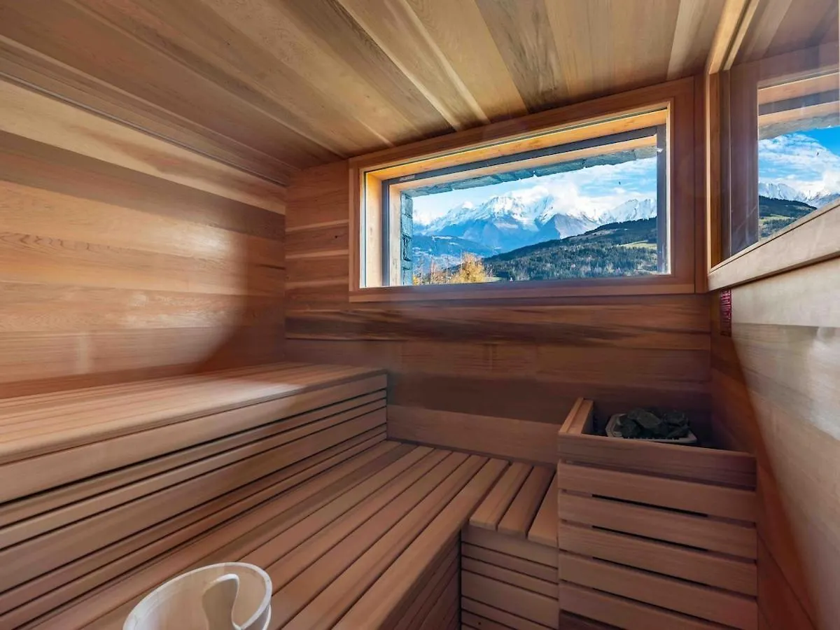 Chalet Avec Piscine Et Vue Panoramique Комблу