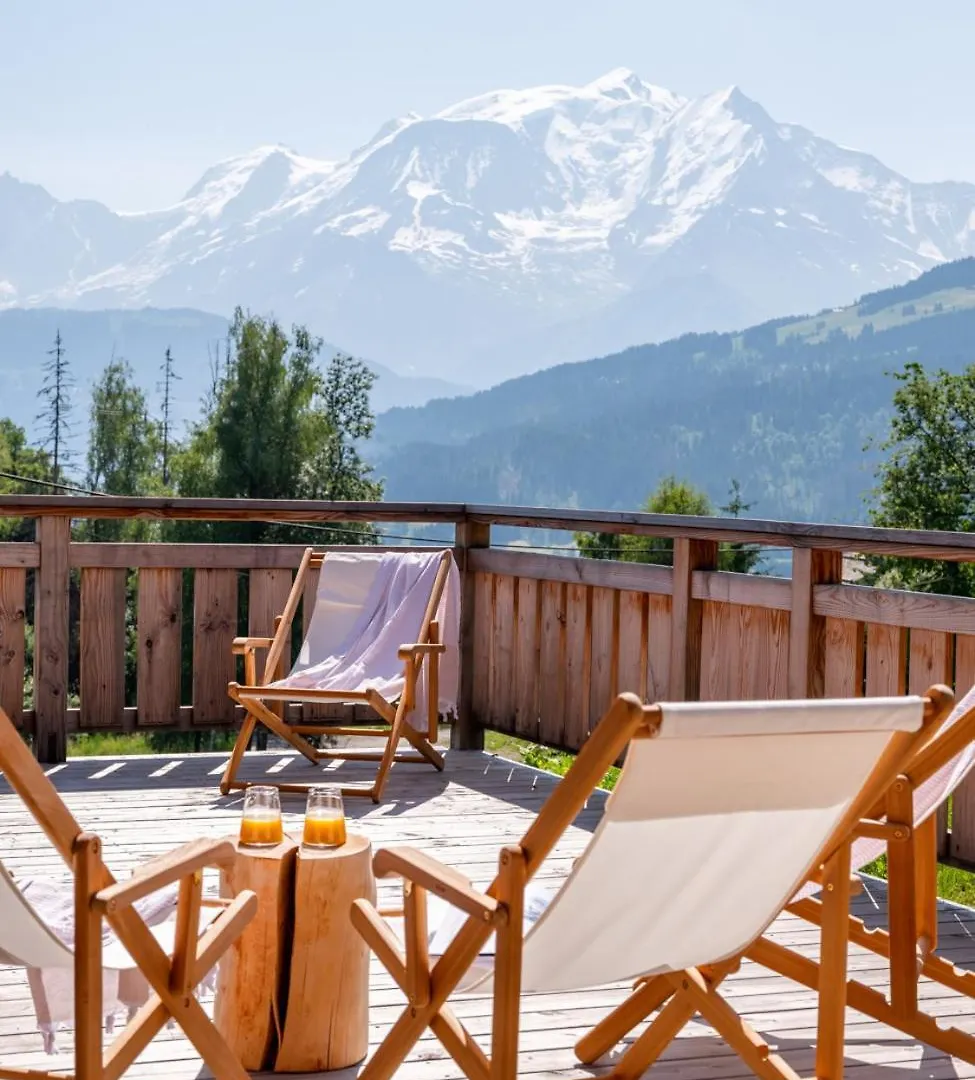 Вилла Chalet Avec Piscine Et Vue Panoramique Комблу