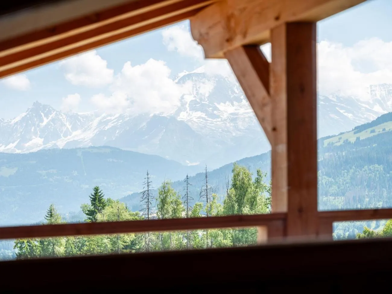 Вилла Chalet Avec Piscine Et Vue Panoramique Комблу Франция