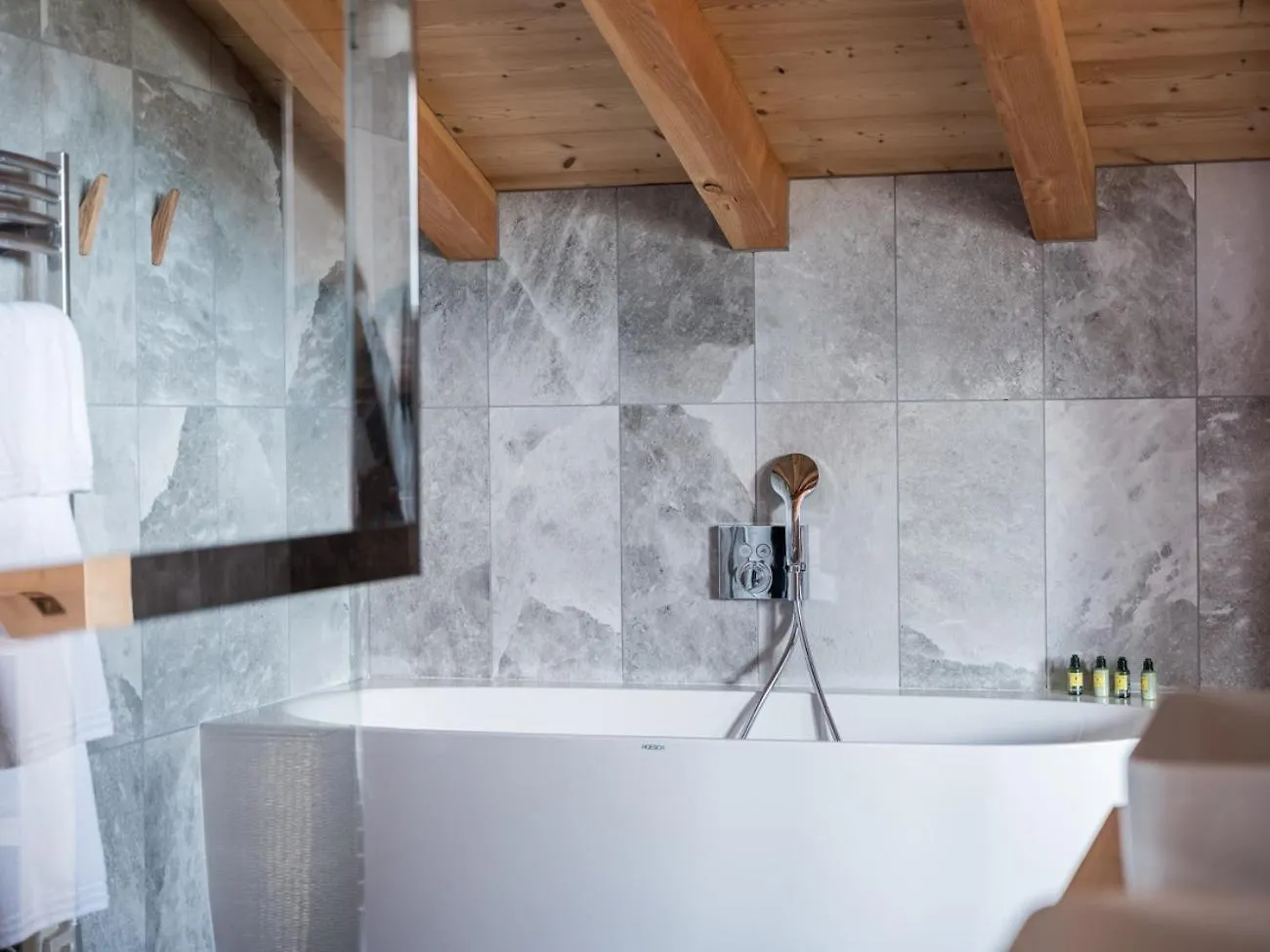 Chalet Avec Piscine Et Vue Panoramique Комблу