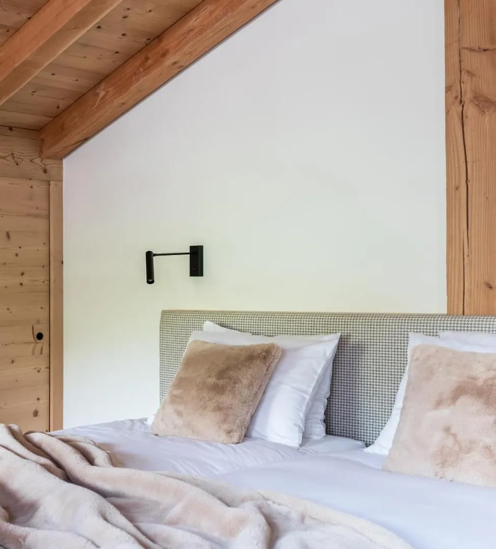 Вилла Chalet Avec Piscine Et Vue Panoramique Комблу